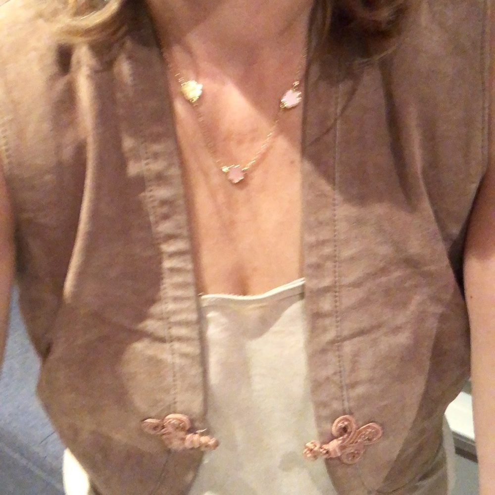 Yokoo beige cropped suede vest in xs - Picture 5 of 9